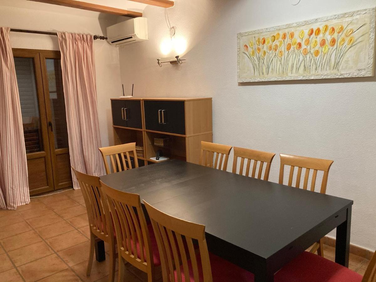 Chalet Adosado En Urbanizacion Con Precioso Jardin Дения Екстериор снимка