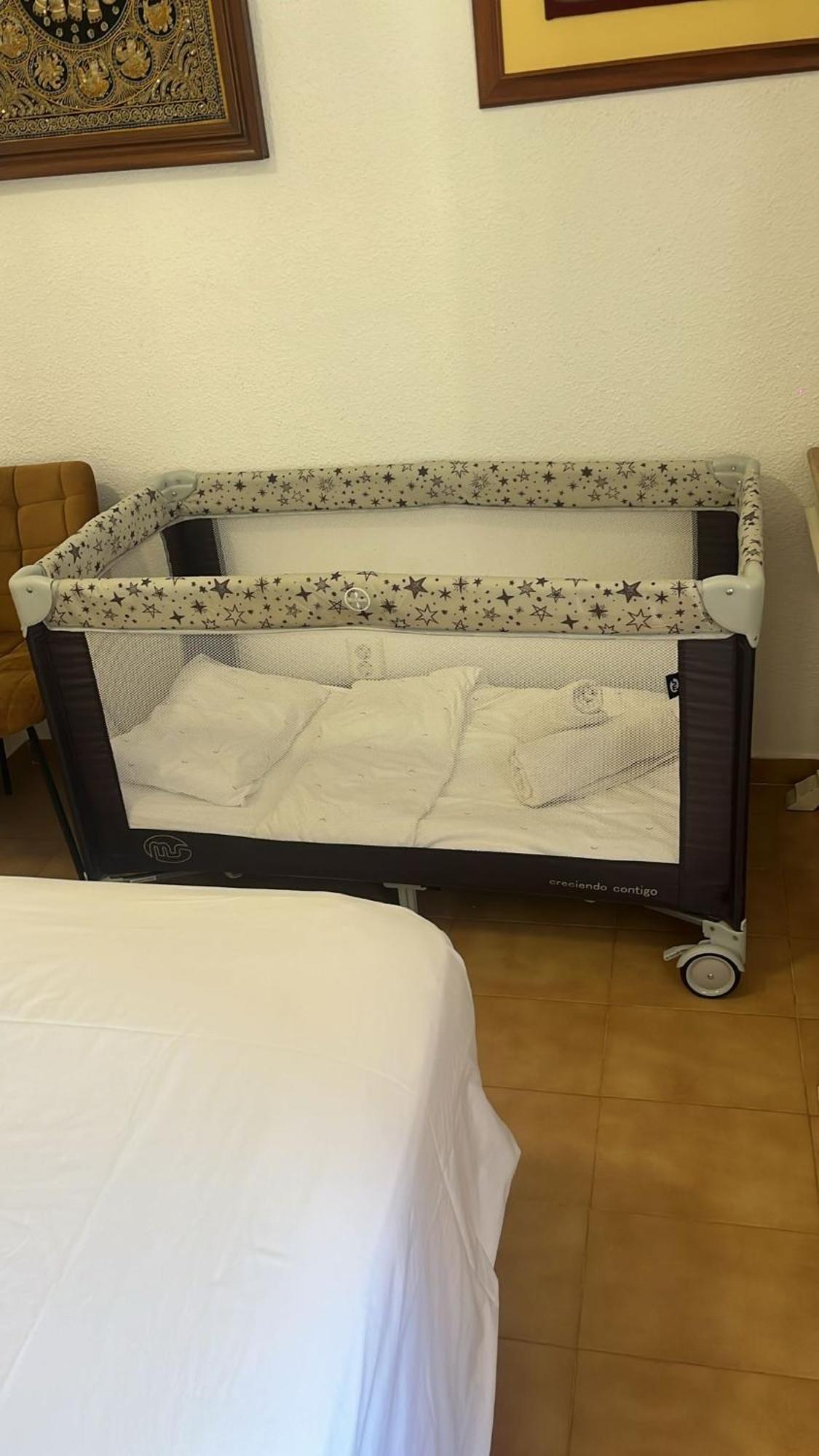 Chalet Adosado En Urbanizacion Con Precioso Jardin Дения Екстериор снимка